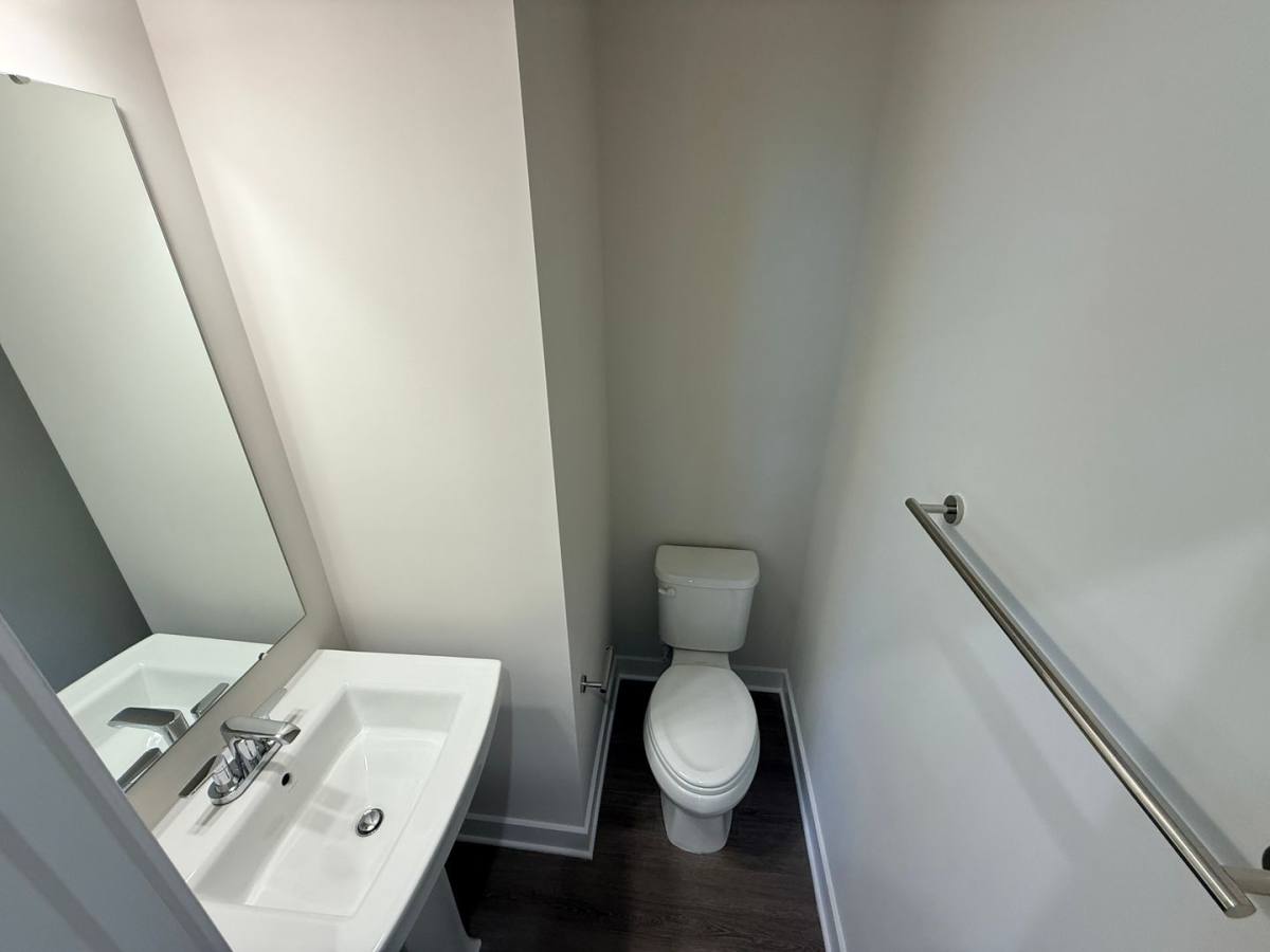 Townhouse for rent at 4136 Auburn Oak Lane, Charlotte, NC 28208