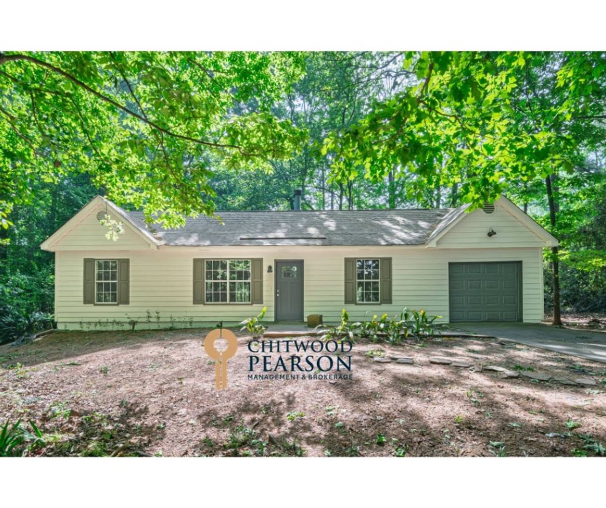 House for rent at 1222 Dolly Nixon Rd, Senoia, GA 30276