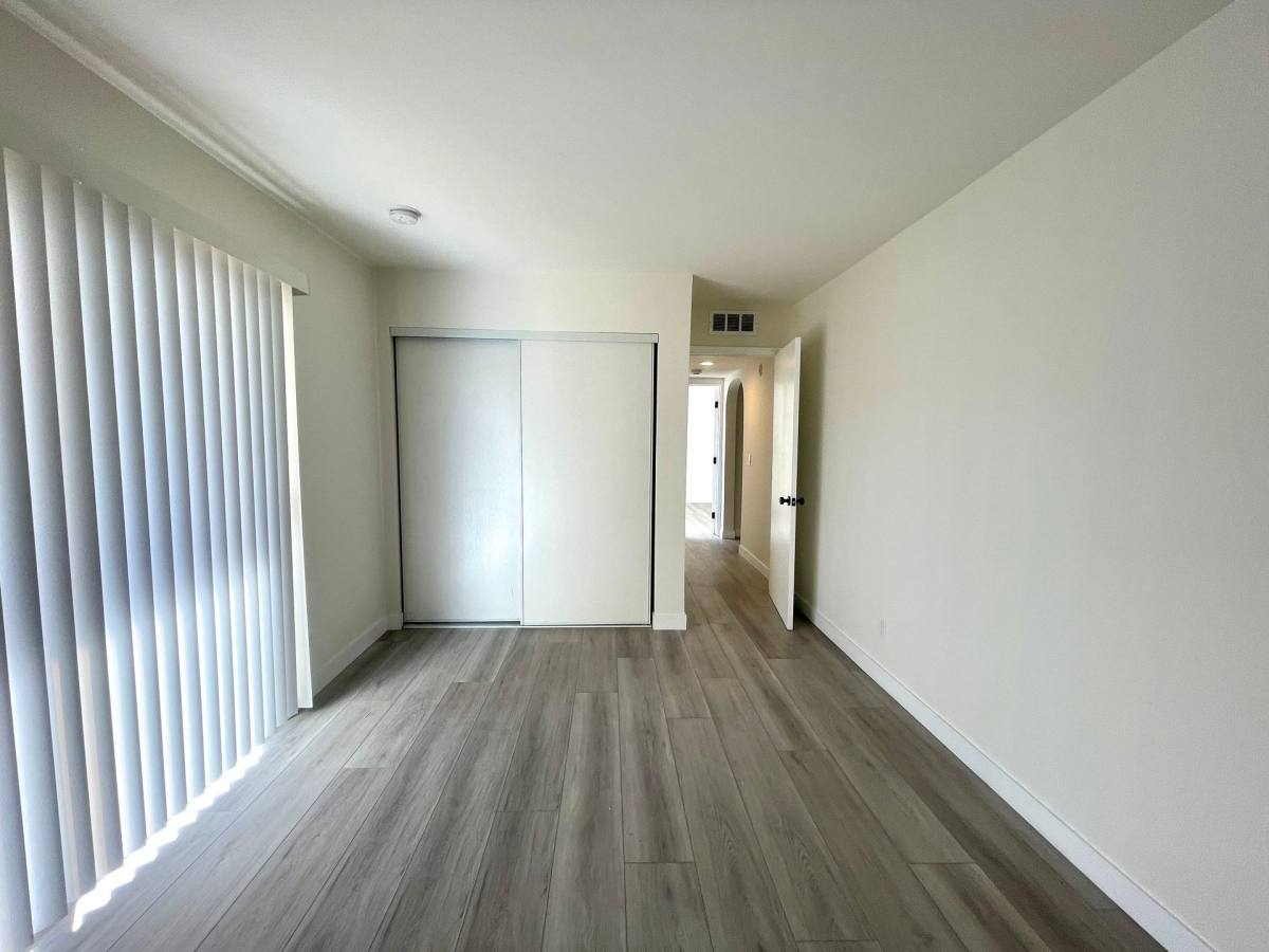 Apartment for rent at 13925 Sherman Way, Van Nuys, CA 91405