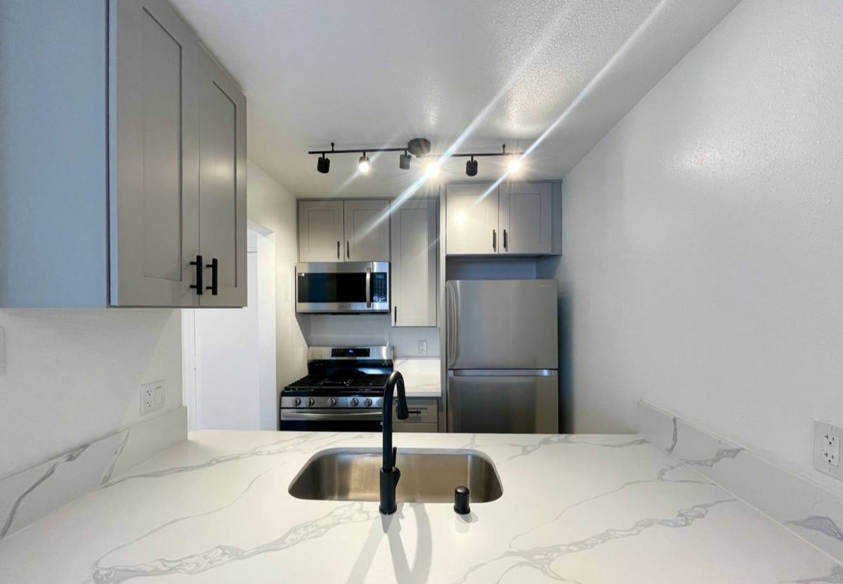Apartment for rent at 13925 Sherman Way, Van Nuys, CA 91405