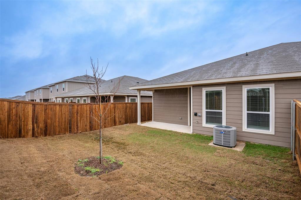 Apartment for rent at 645 Blackland Dr #645, Venus, TX 76084