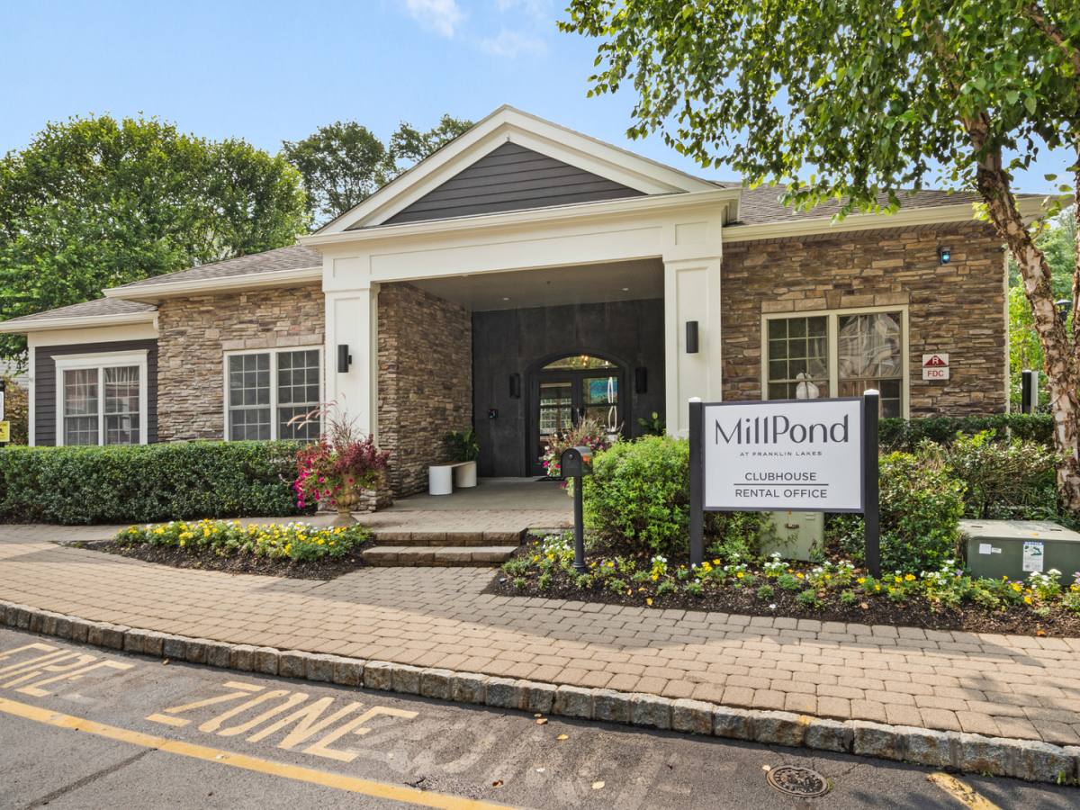 Apartment for rent at 1100 Sterling Dr, Franklin Lakes, NJ 07417