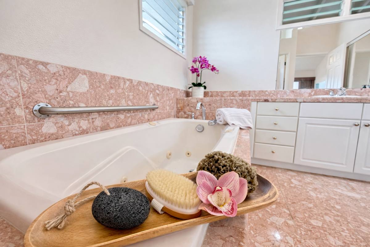 House for rent at 73-4208 Holu St, Kailua Kona, HI 96740