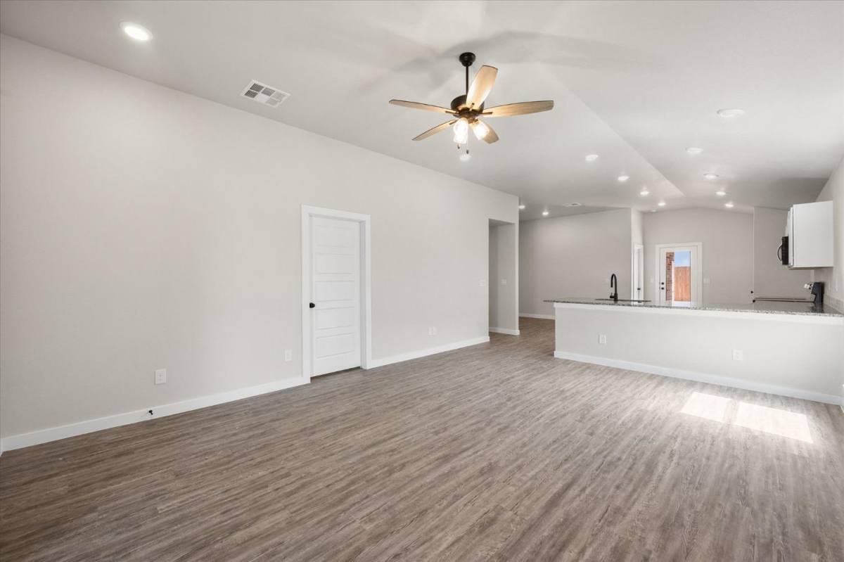 Apartment for rent at 8622 26th St, Lubbock, TX 79407