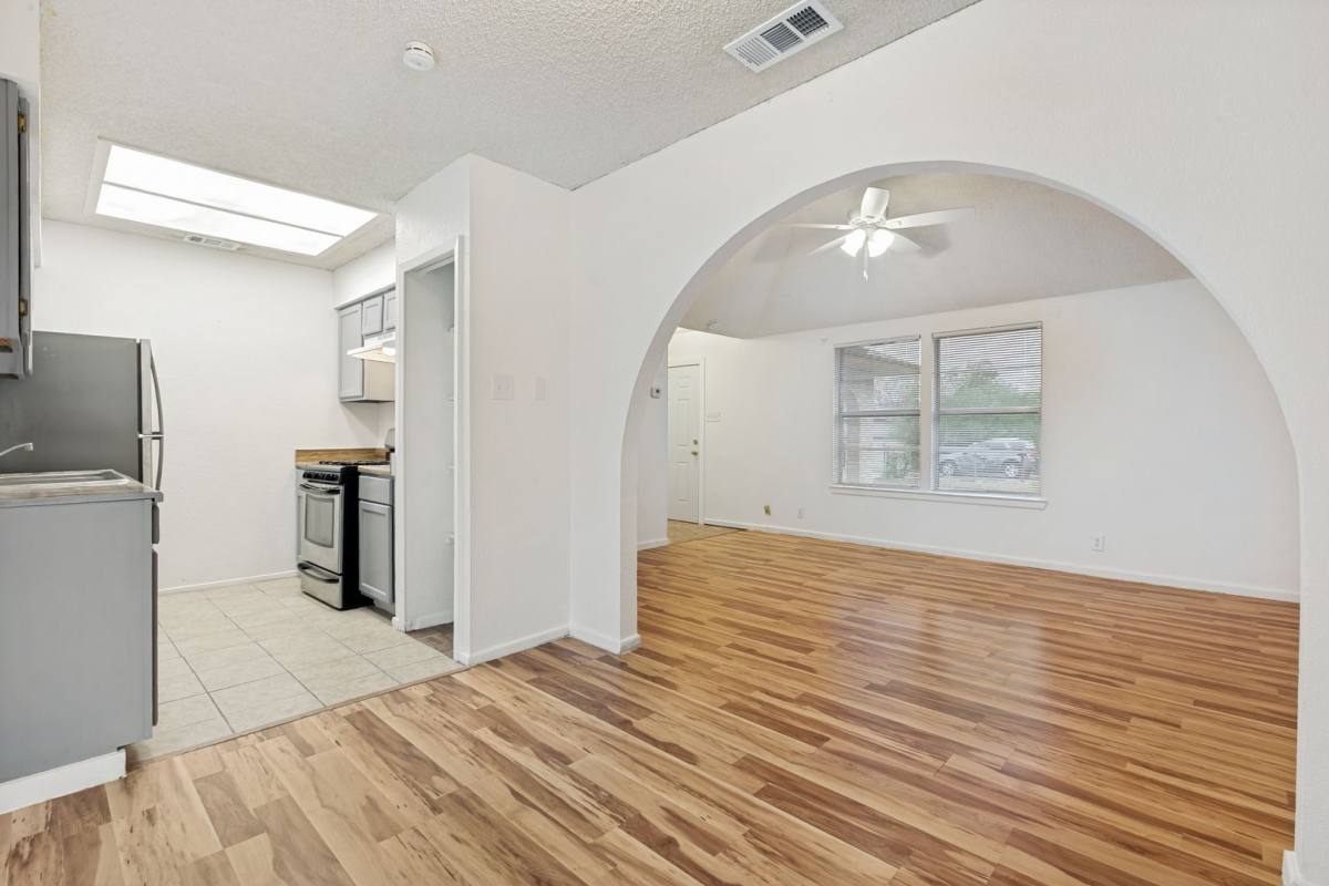 House for rent at 122 Surrels Ave, San Antonio, TX 78228
