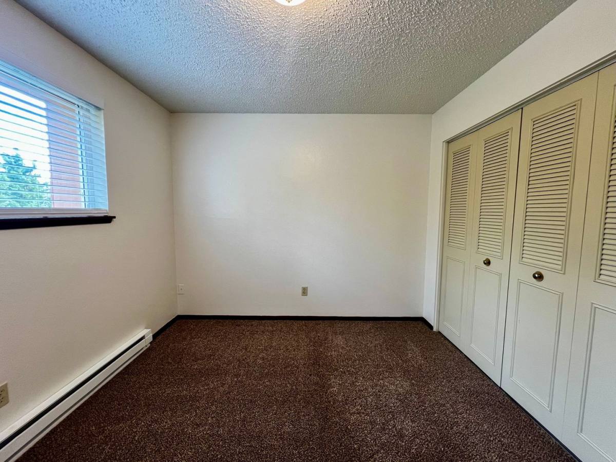 Apartment for rent at 105 W Fremont Ave, Selah, WA 98942