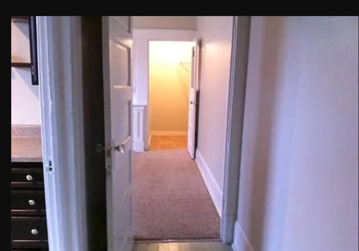 Apartment for rent at 958 SE Pine St, Roseburg, OR 97470