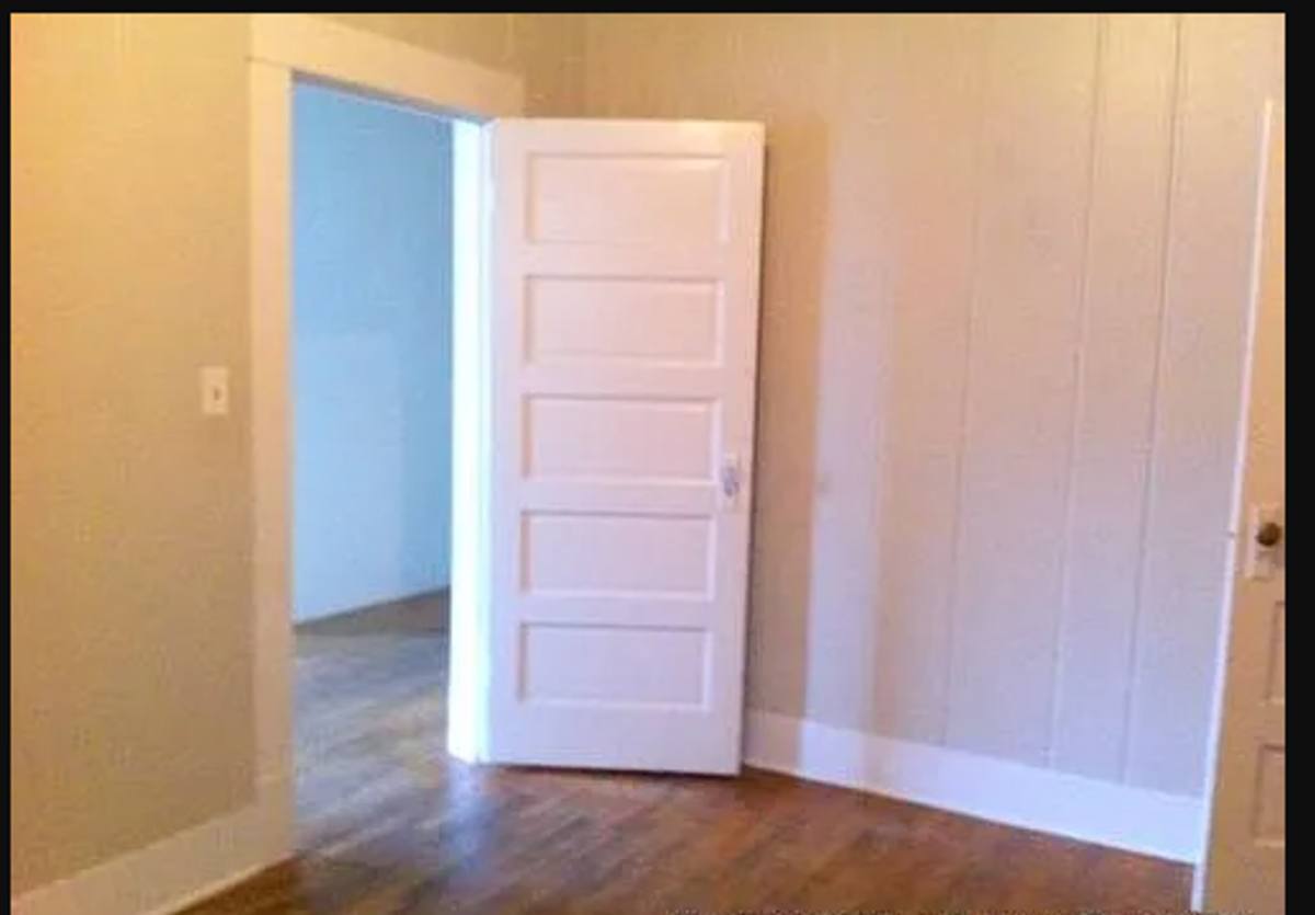 Apartment for rent at 958 SE Pine St, Roseburg, OR 97470