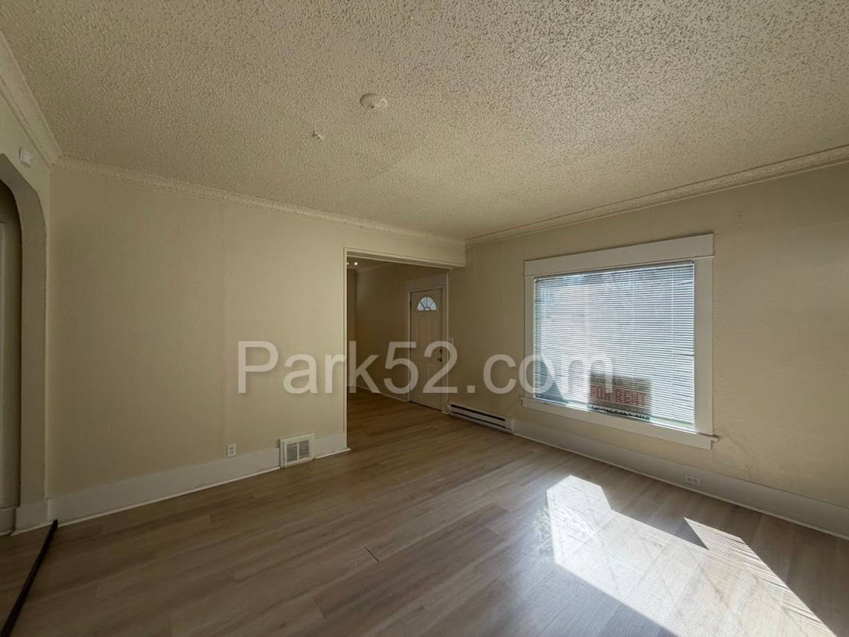 Townhouse for rent at 1711 S 9th St, Tacoma, WA 98405
