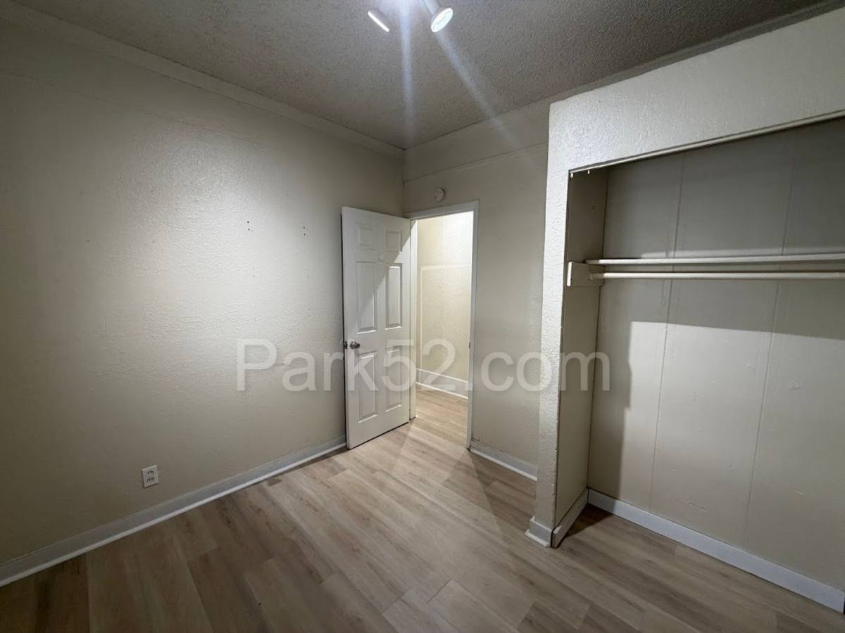Townhouse for rent at 1711 S 9th St, Tacoma, WA 98405
