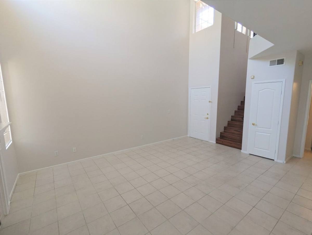 Condo for rent at 9901 Trailwood Dr, Las Vegas, NV 89134