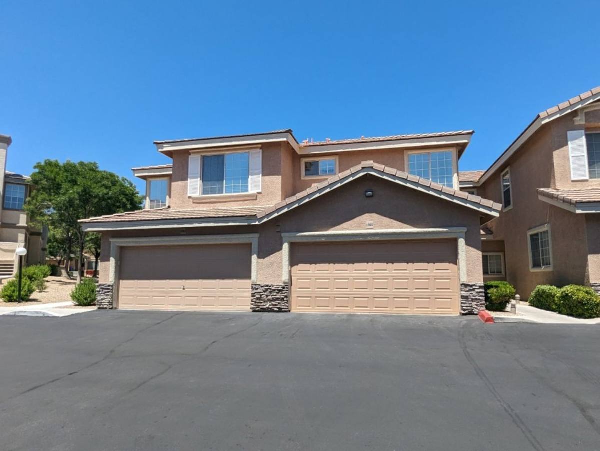 Condo for rent at 9901 Trailwood Dr, Las Vegas, NV 89134