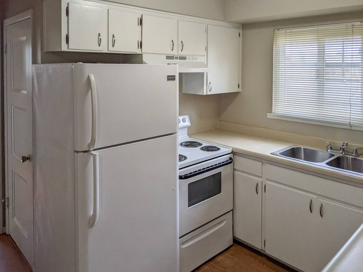 Apartment for rent at 2855-2865 Front St NE, Salem, OR 97301