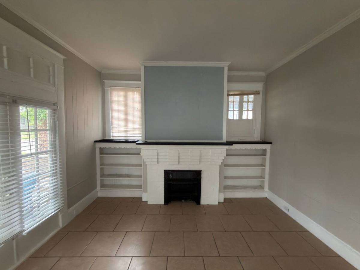 Apartment for rent at 1019 Sheridan Ave, Shreveport, LA 71104