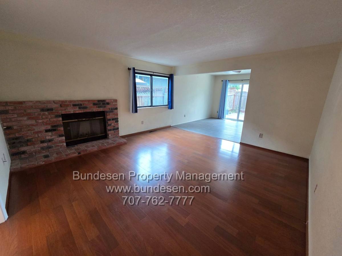 House for rent at 7453 Maximillian Place, Rohnert Park, CA 94928