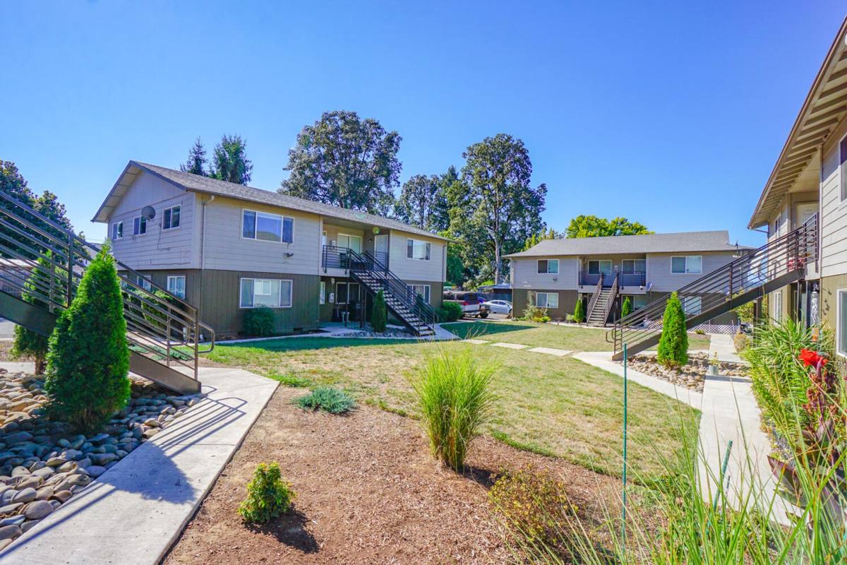 Apartment for rent at 704 N Broadway St, Estacada, OR 97023