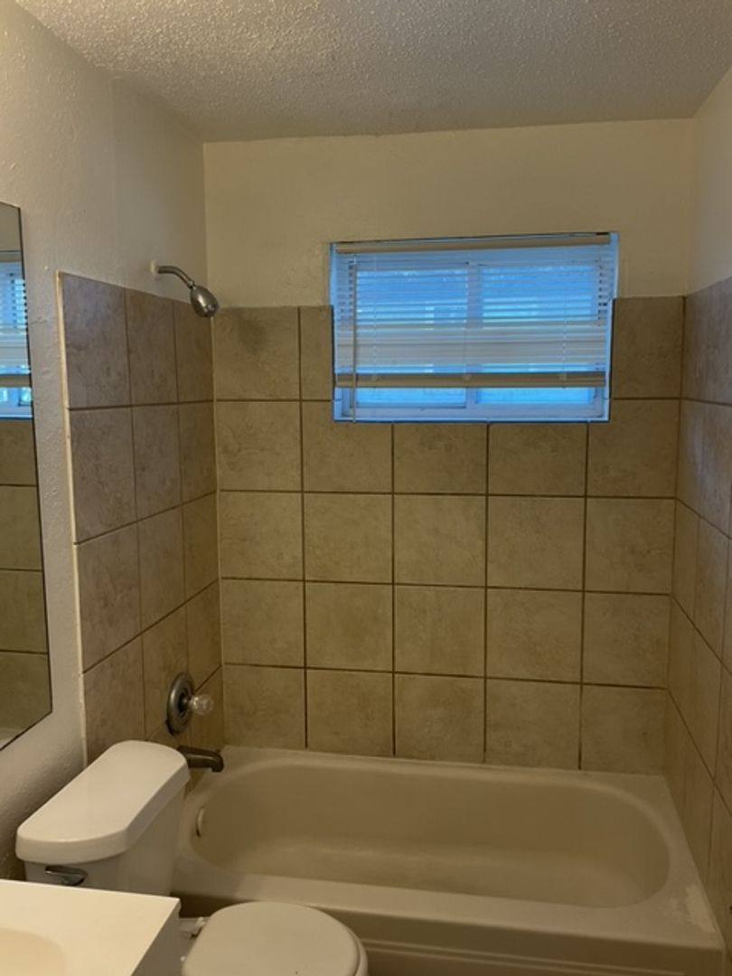 Apartment for rent at 972-336 Peabody S Dudley, Memphis, TN 38104
