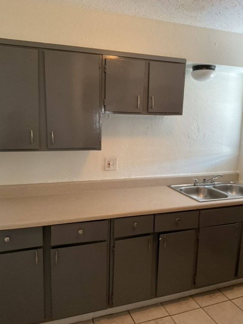 Apartment for rent at 972-336 Peabody S Dudley, Memphis, TN 38104