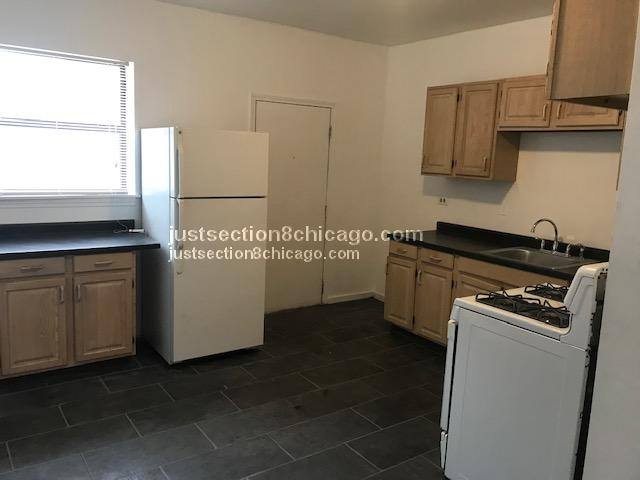 Apartment for rent at 6721 S Blackstone, Chicago, IL 60637