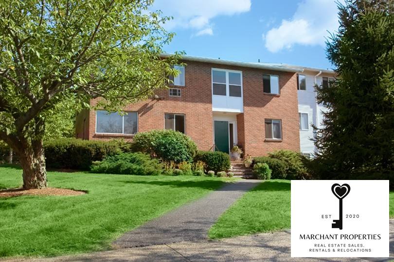 Townhouse for rent at 127 Edgemere Rd, West Roxbury, MA 02132