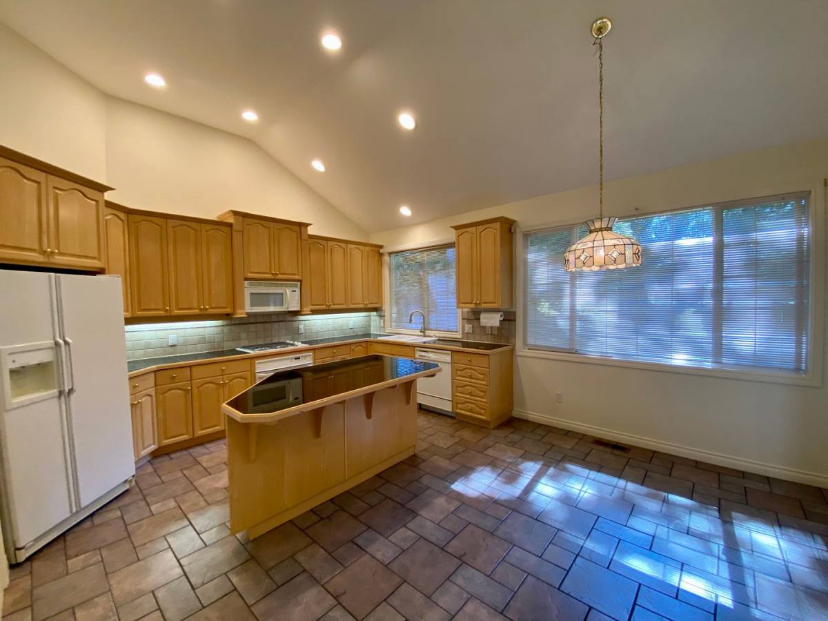House for rent at 8616 Blue Grouse Way, Blaine, WA 98230