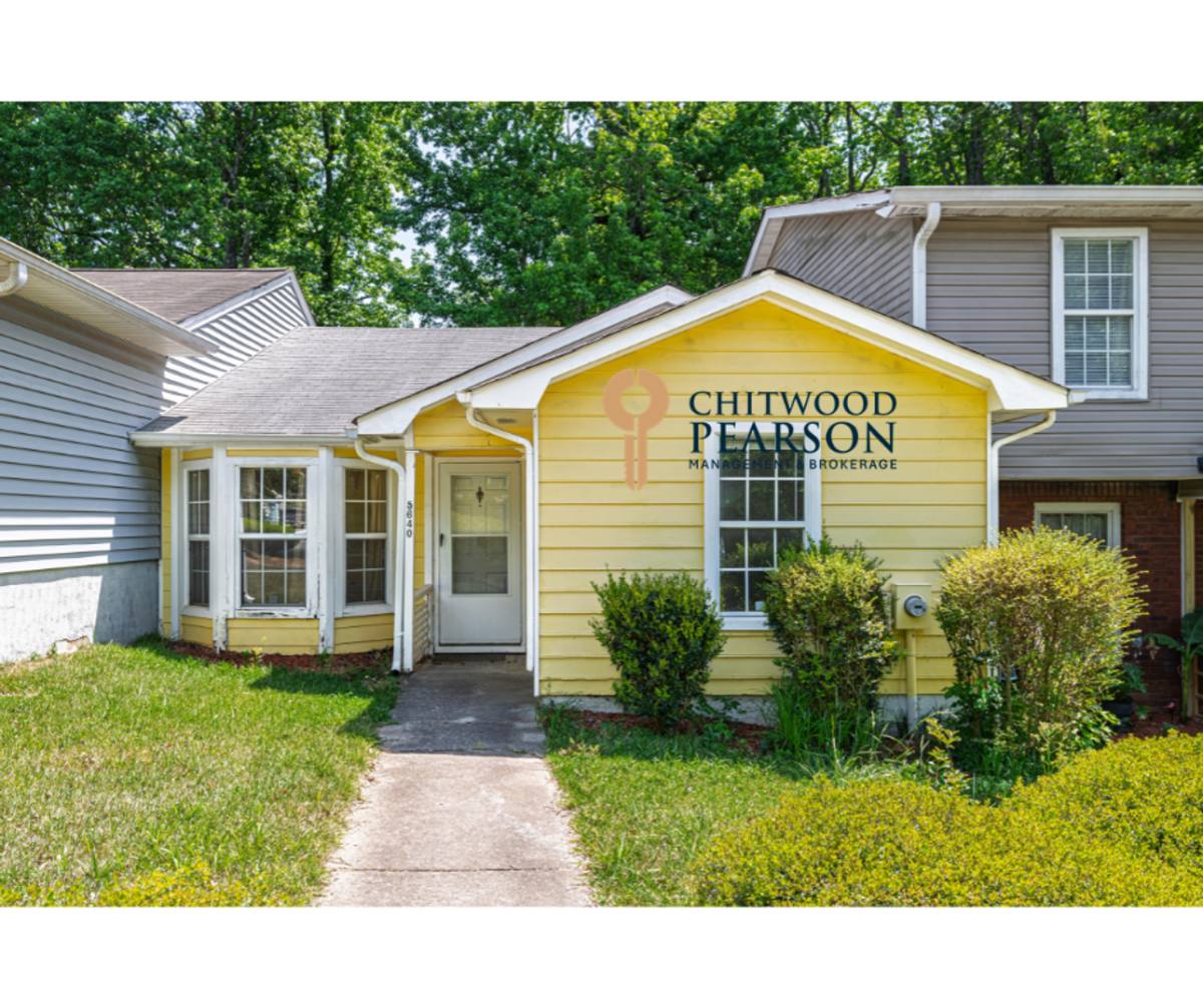 Townhouse for rent at 5640 Waterford Court, Morrow, GA 30260
