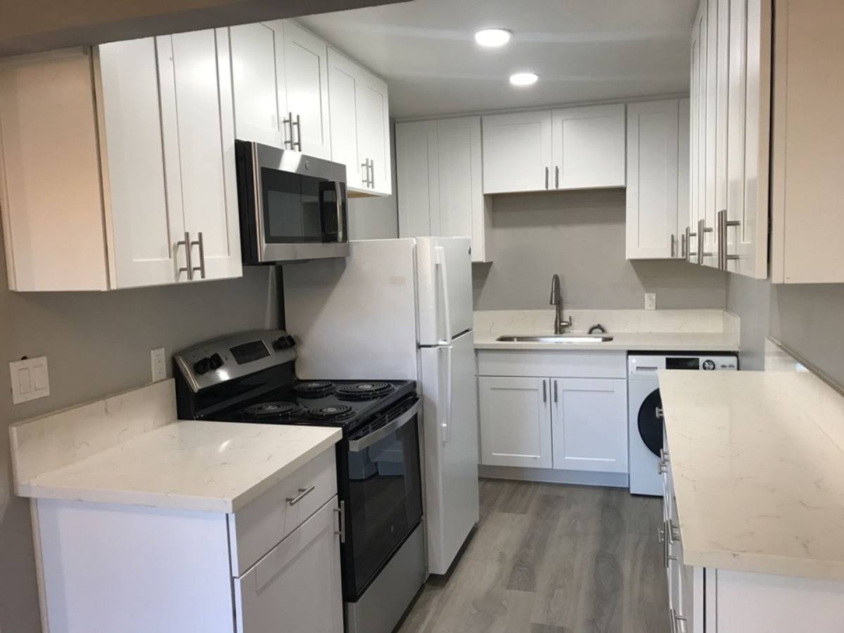 Apartment for rent at 828 D St, Davis, CA 95616