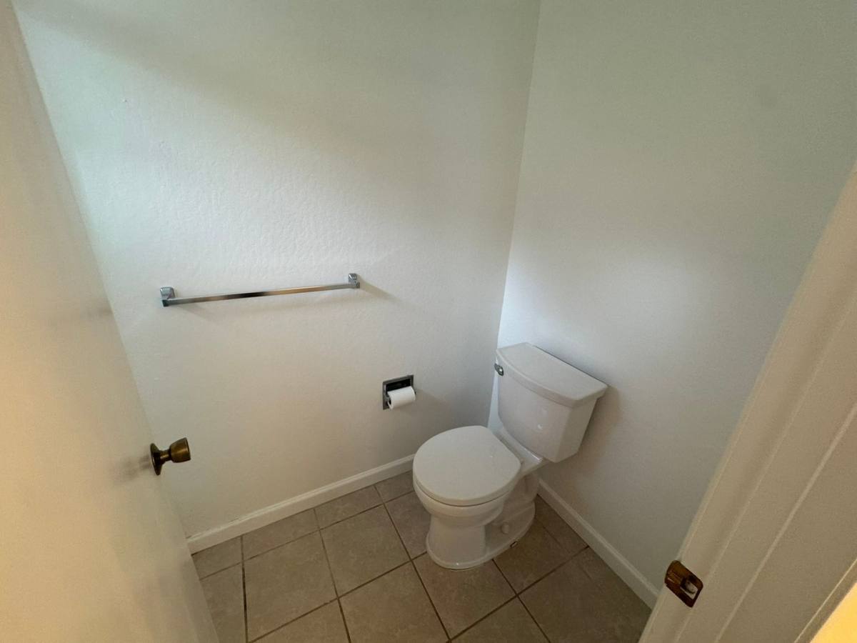 House for rent at 226 Sparrow Dr, Hercules, CA 94547