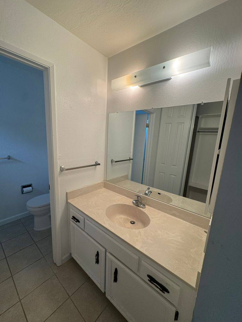 House for rent at 226 Sparrow Dr, Hercules, CA 94547