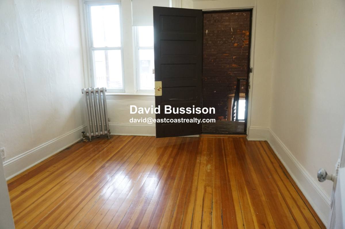Apartment for rent at 1375 Commonwealth Ave #11, Brighton, MA 02135