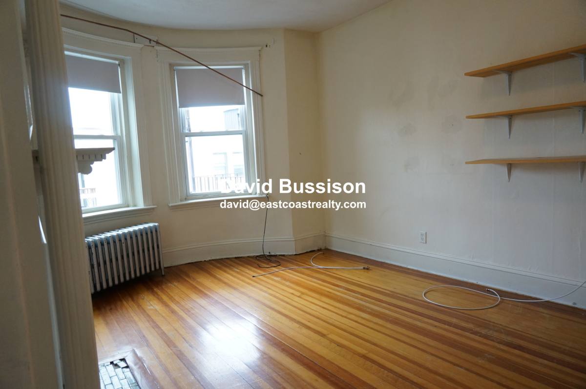 Apartment for rent at 1375 Commonwealth Ave #11, Brighton, MA 02135