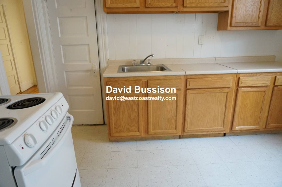 Apartment for rent at 1375 Commonwealth Ave #11, Brighton, MA 02135