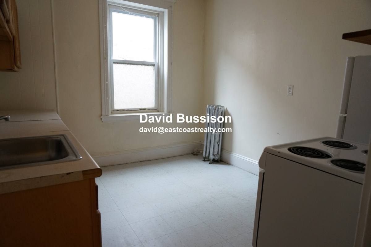 Apartment for rent at 1375 Commonwealth Ave #11, Brighton, MA 02135