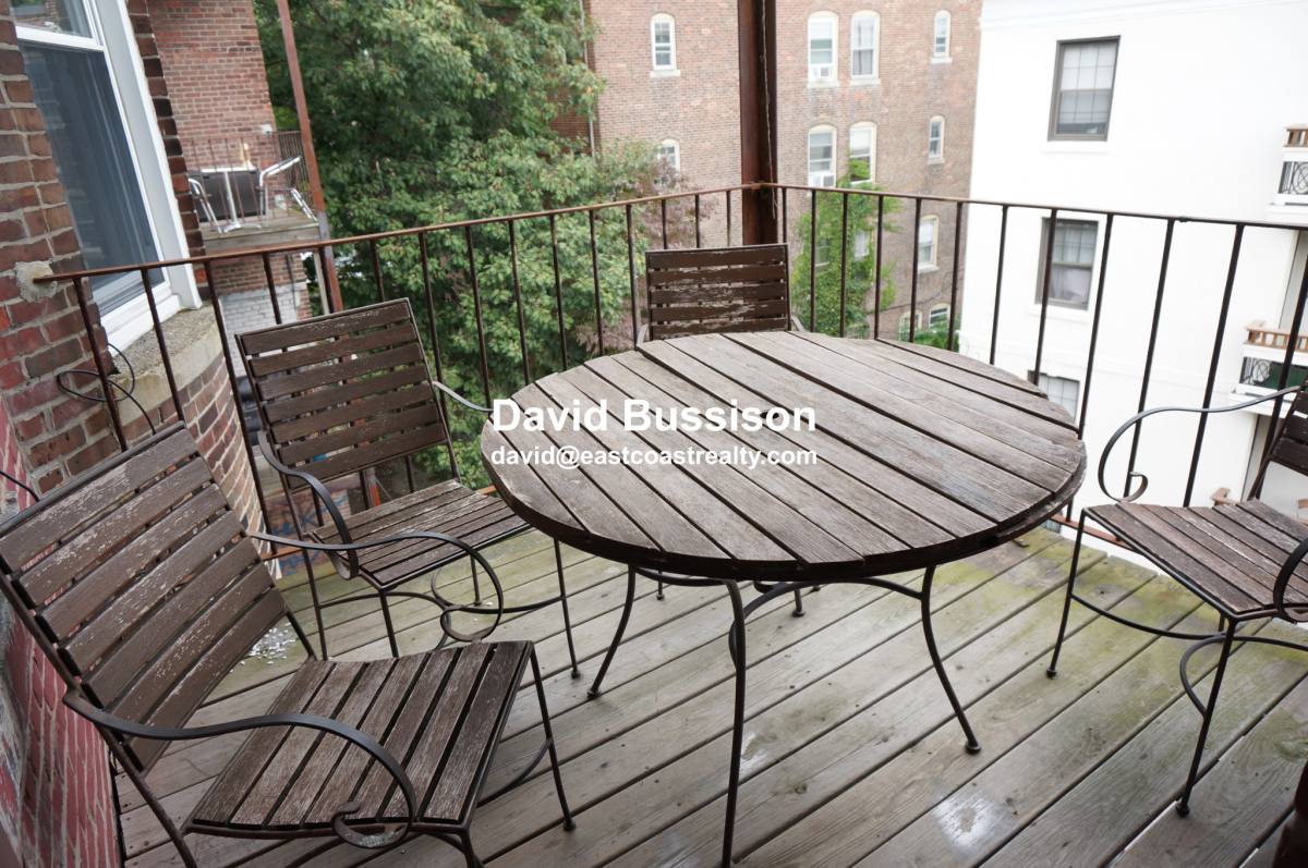 Apartment for rent at 1375 Commonwealth Ave #11, Brighton, MA 02135