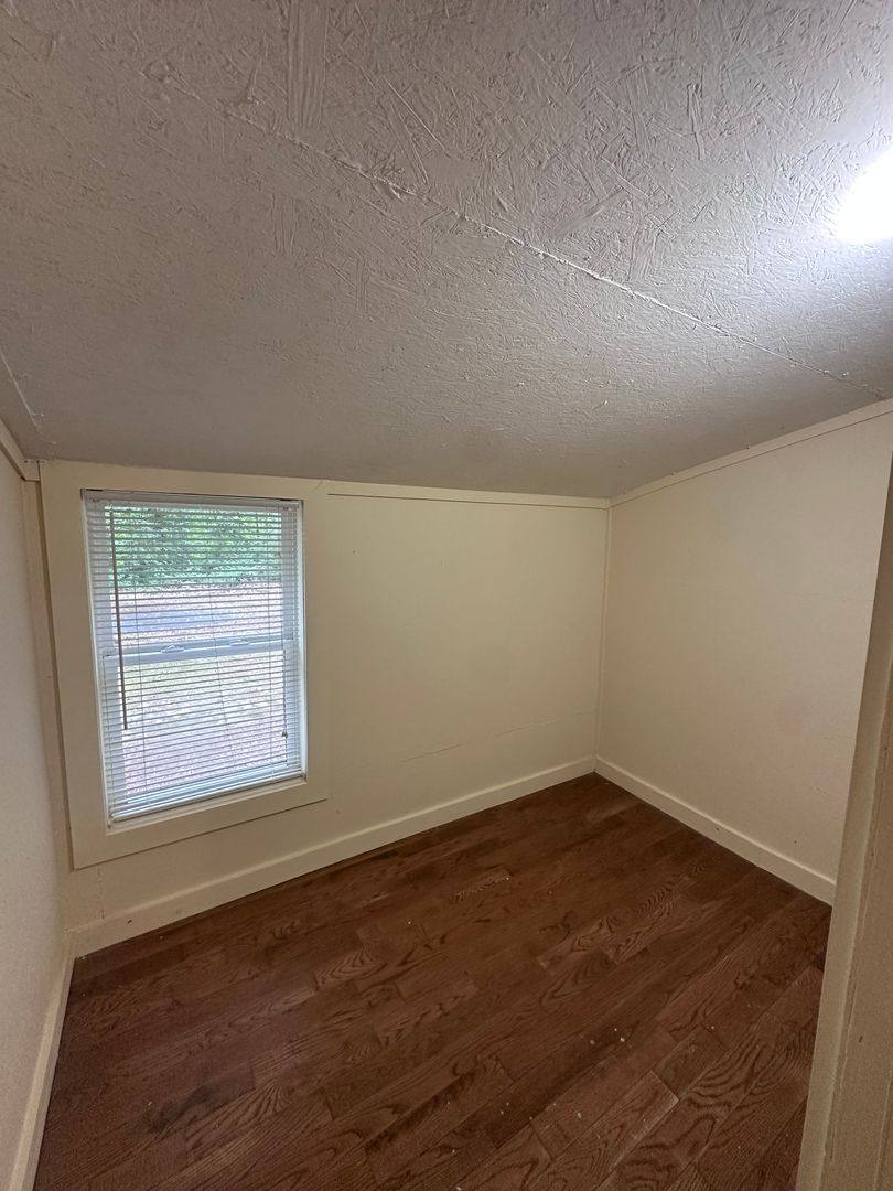 House for rent at 1054 Perimeter Rd, Dawsonville, GA 30534