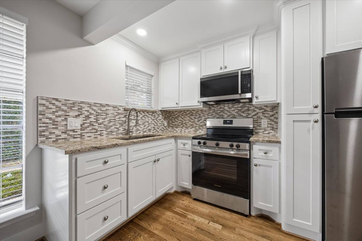 Apartment for rent at 2023 Huldy, Houston, TX 77019