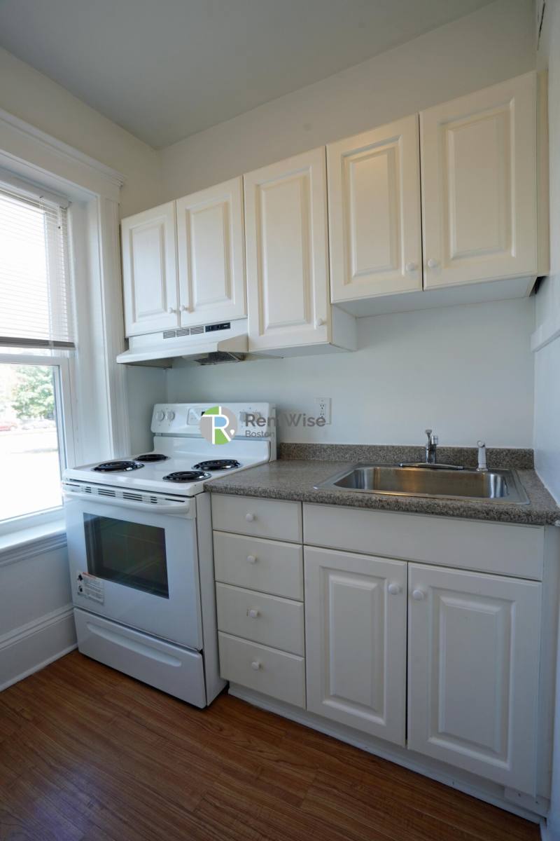 Apartment for rent at 1322 Commonwealth Ave #1, Allston, MA 02134