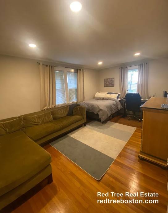 Apartment for rent at 651 Washington St #1, Brookline, MA 02446