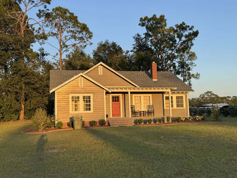 House for rent at 708 Chester Ave, Douglas, GA 31533