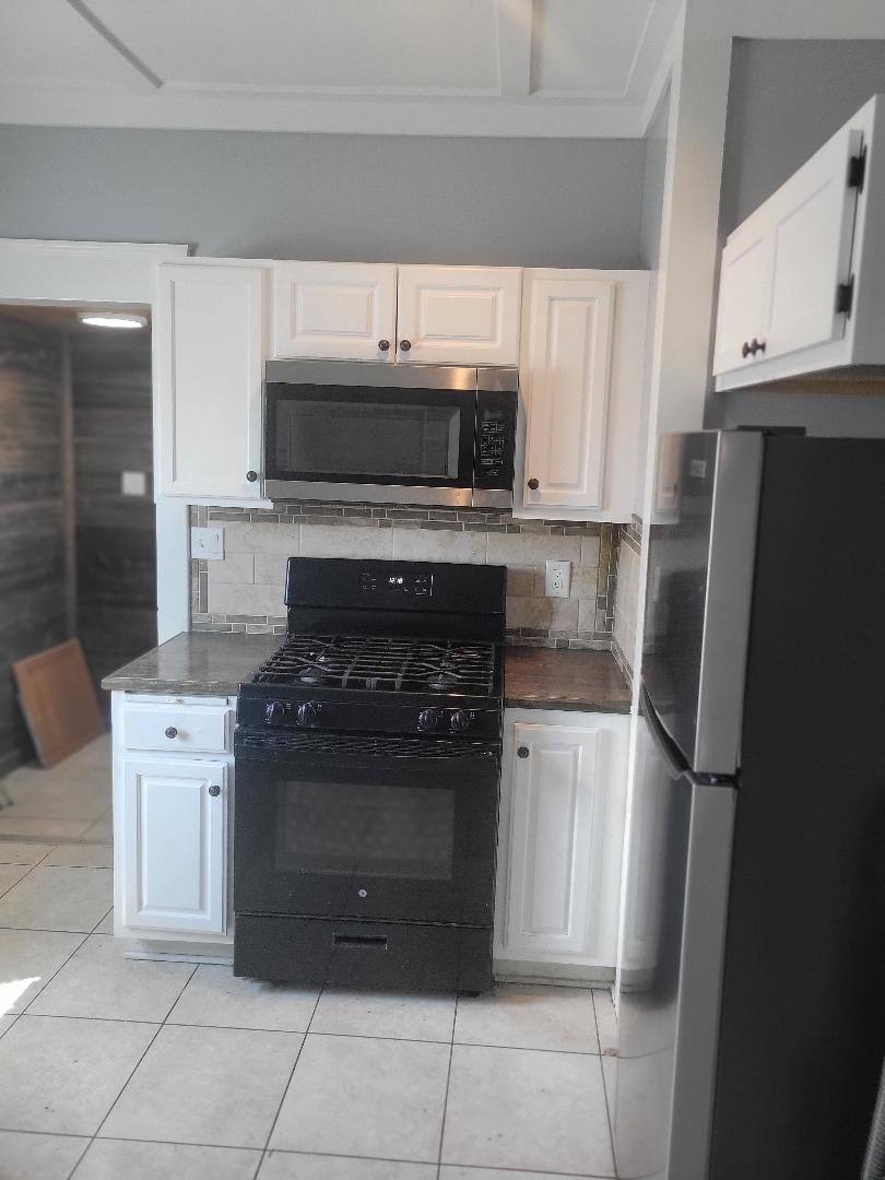 Apartment for rent at 3036 W51st #1, Cleveland, OH 44112