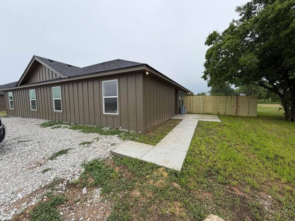 Apartment for rent at 132 Laura Anne Loop, China Spring, TX 76633