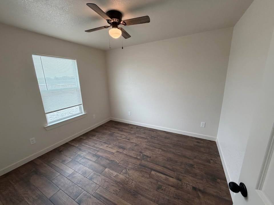 Apartment for rent at 132 Laura Anne Loop, China Spring, TX 76633