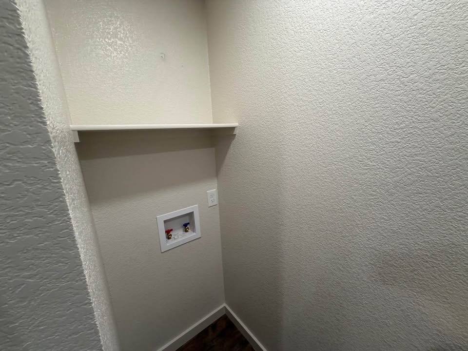 Apartment for rent at 132 Laura Anne Loop, China Spring, TX 76633
