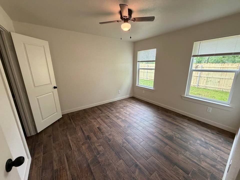 Apartment for rent at 132 Laura Anne Loop, China Spring, TX 76633