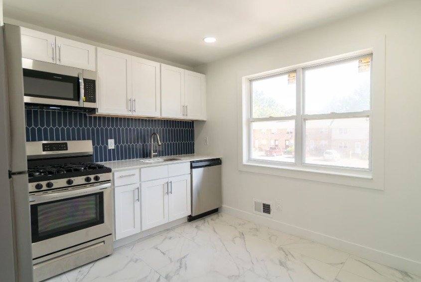 Apartment for rent at 500 Adams Lane, North Brunswick, NJ 08902