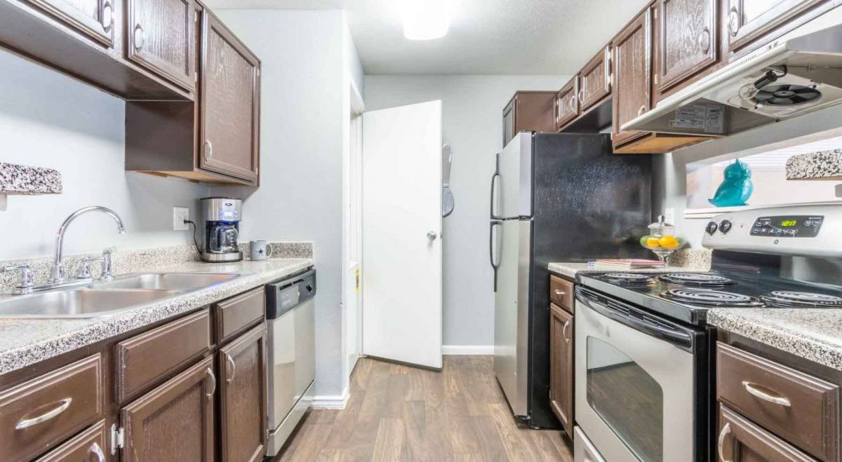 Apartment for rent at 1249 Enclave Circle #1719, Arlington, TX 76011