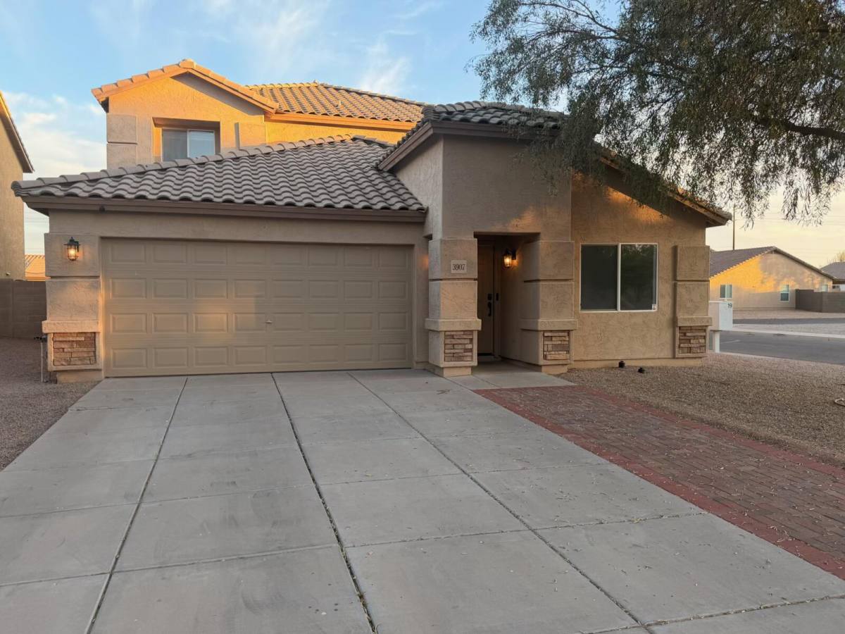 House for rent at 3907 E Pinto Valley Rd, San Tan Valley, AZ 85143