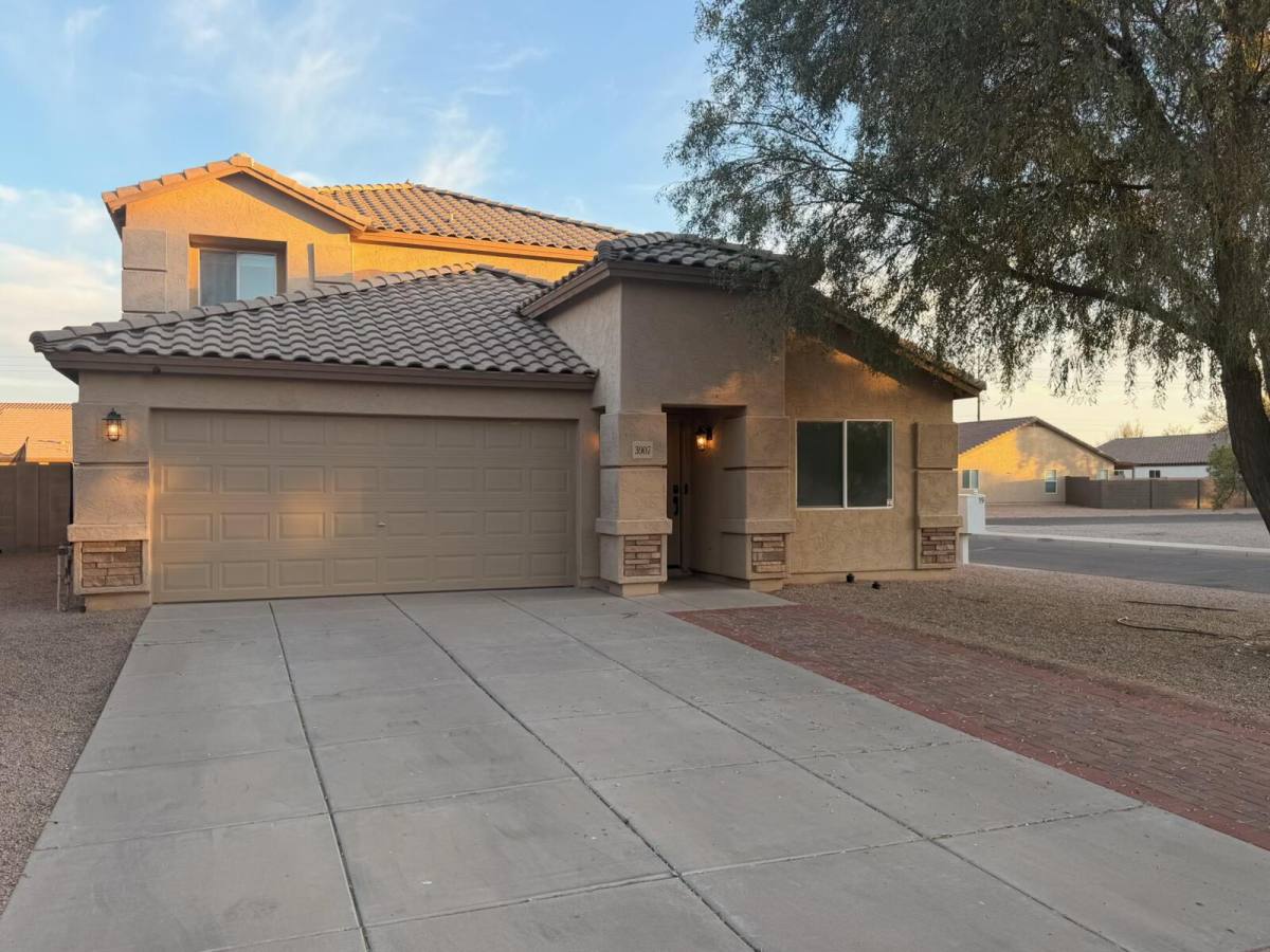 House for rent at 3907 E Pinto Valley Rd, San Tan Valley, AZ 85143