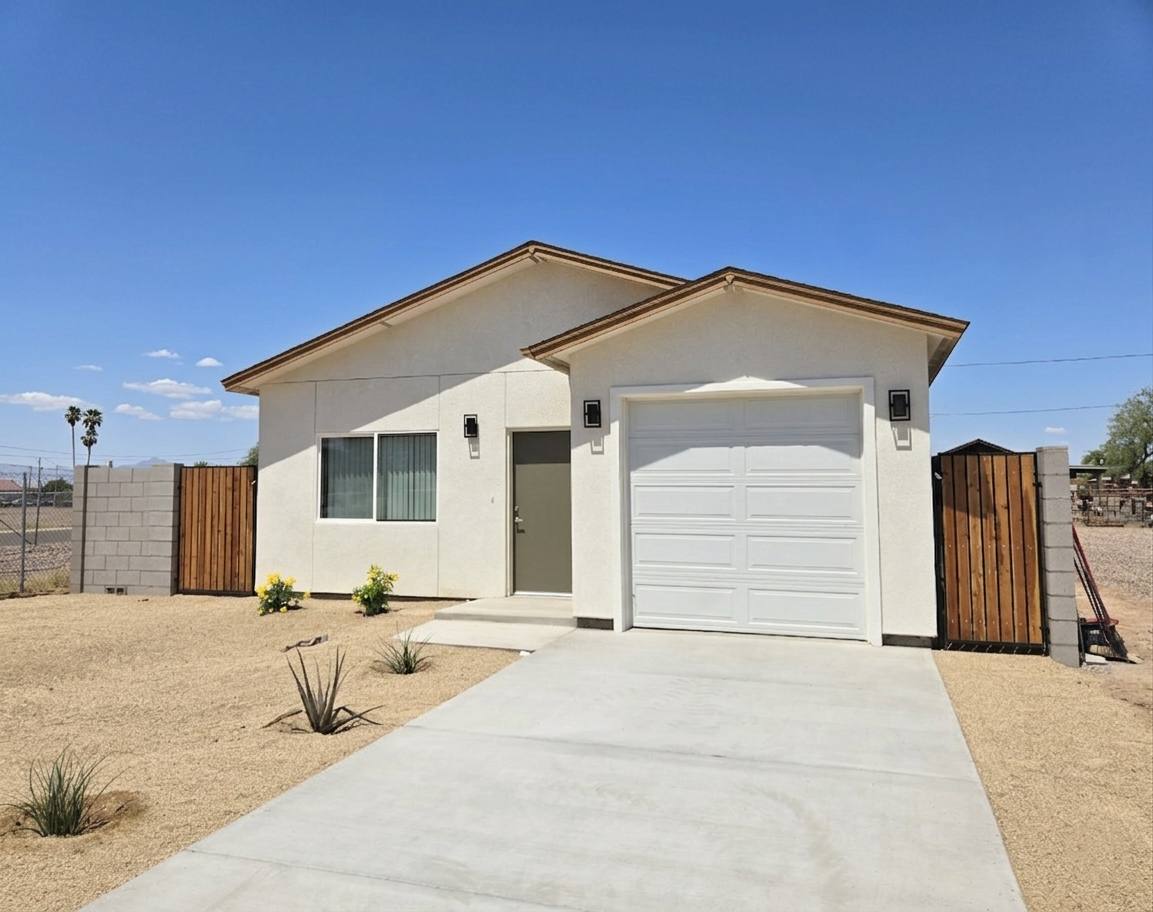 Townhouse for rent at 1444 S 13th Place #A, Phoenix, AZ 85034