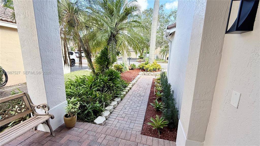 House for rent at 1392 Canary Island Dr, Fort Lauderdale, FL 33327